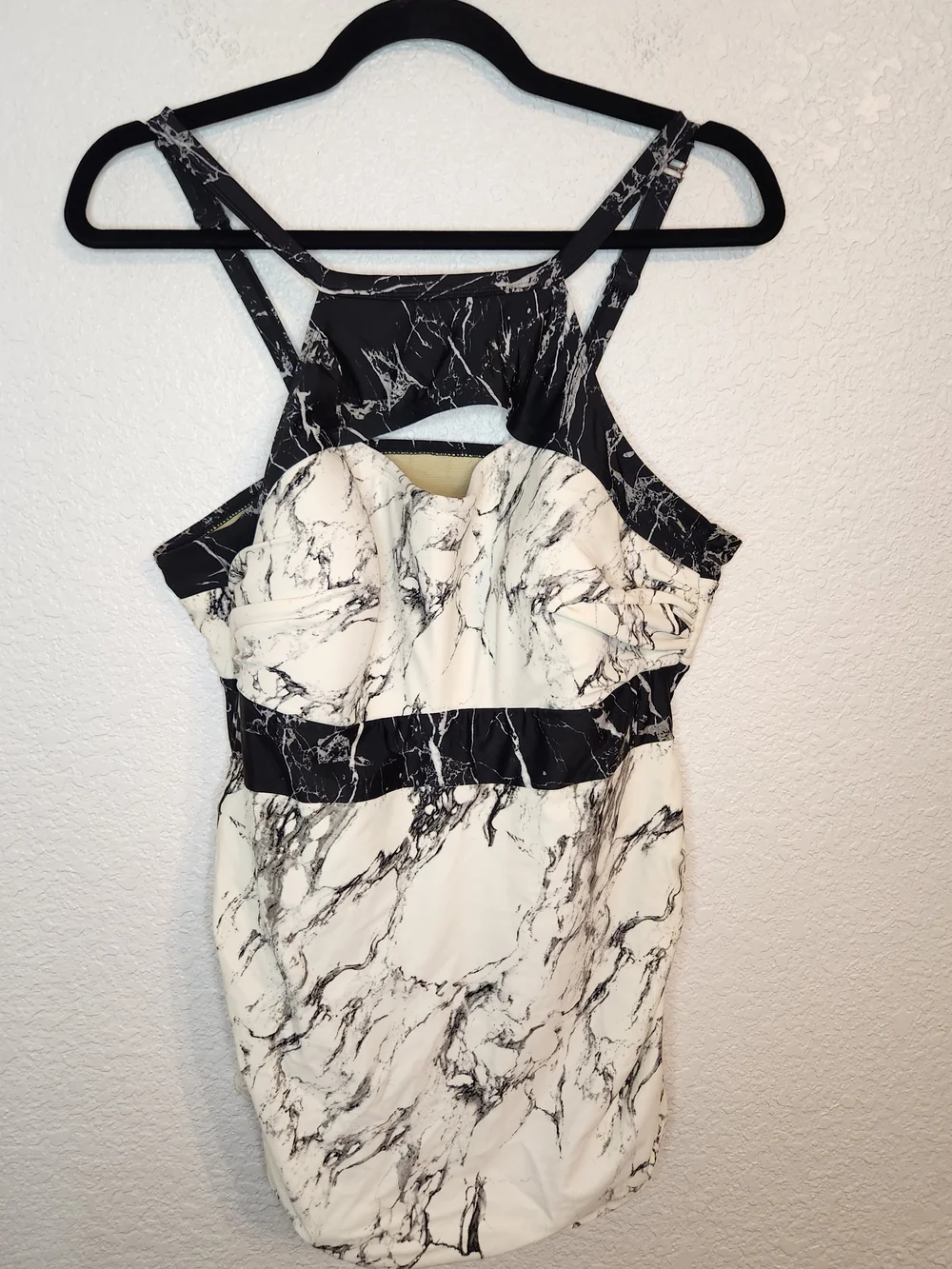 Cacique swim black white marble print tankini top cutout neckline size 16